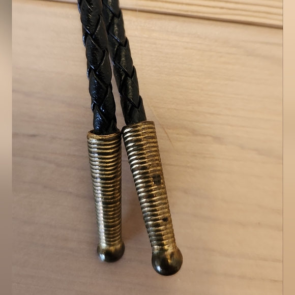 Bolo tie - Picture 2 of 3